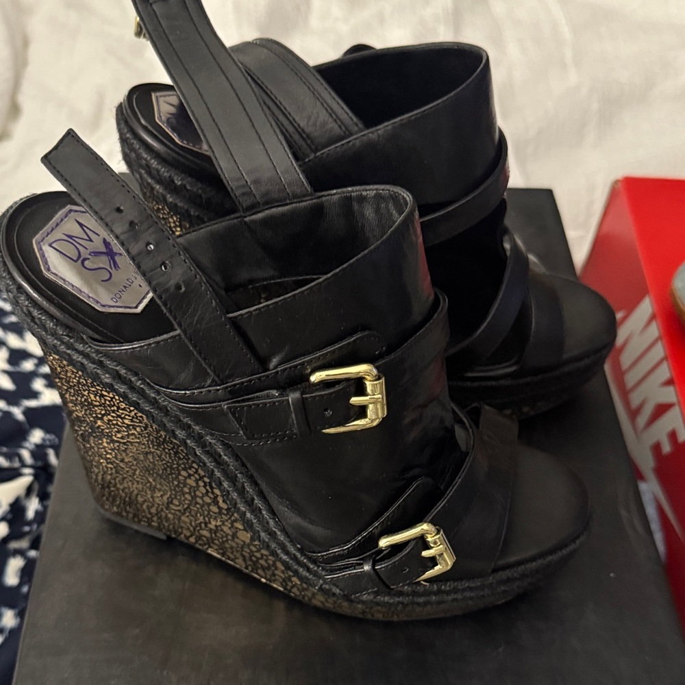 Donald J. Pliner Black Wedges with Gold Buckles